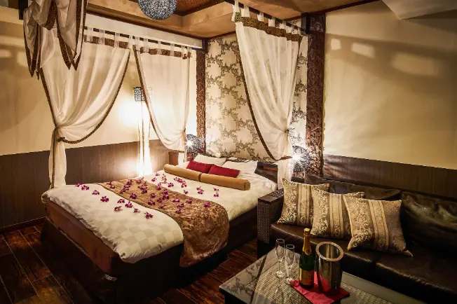 ホテルバリアンリゾート千葉中央店　内装