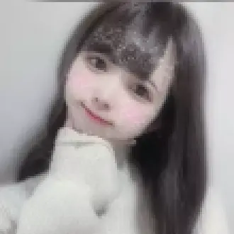 ライブでゴーゴーにいる女の子